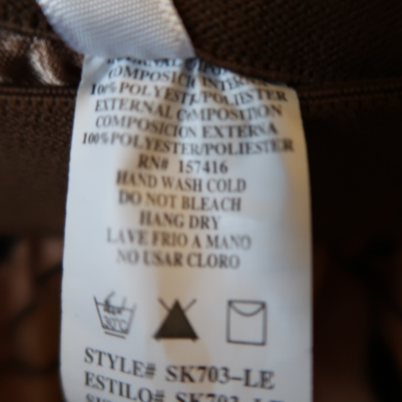 Pleated Skirt - Picture 6 of 10